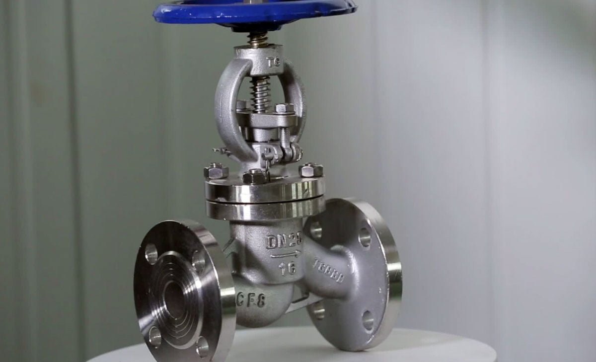 Comparing Globe Valves vs Ball Valves: A Guide to Their Distinct Advantages and Uses